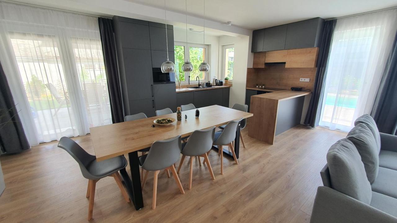 Velence Lakeside Pool House 외부 사진
